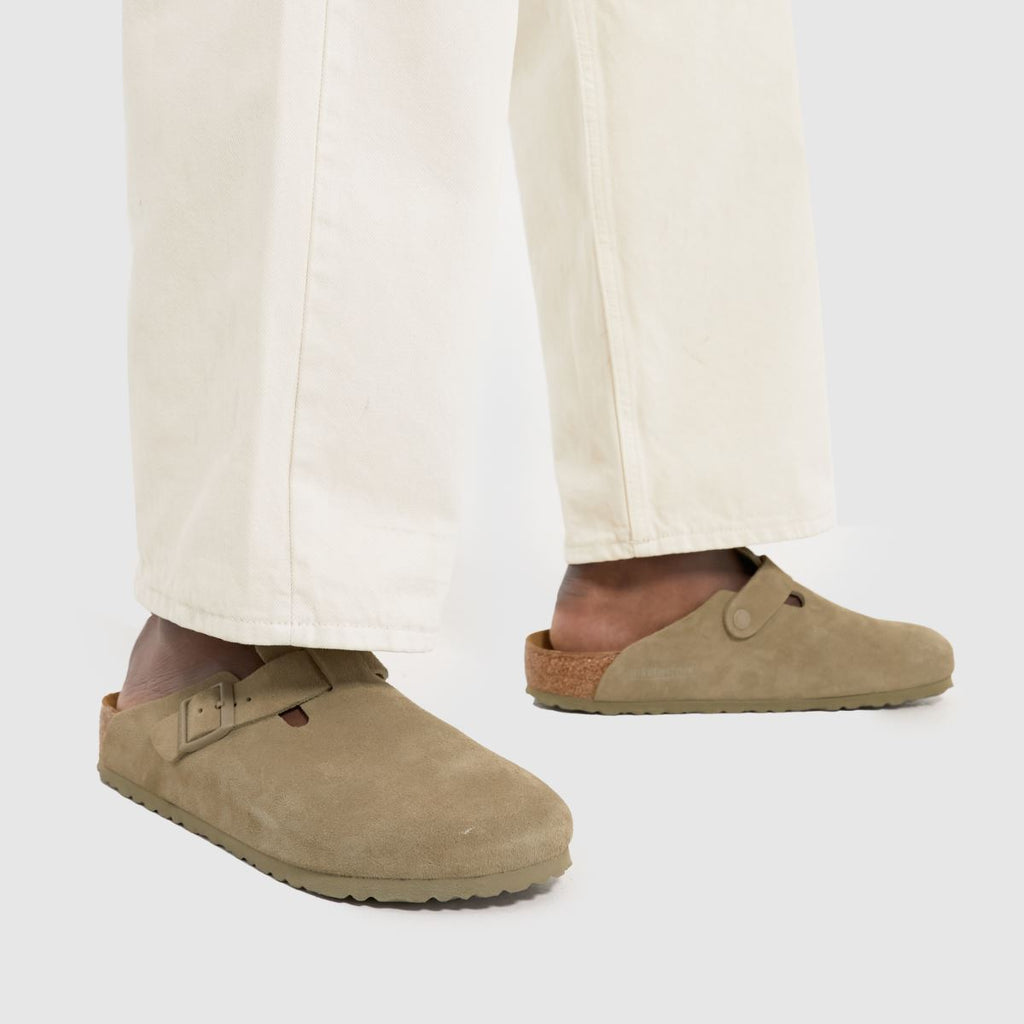 Boston style Clog in Faded Khaki