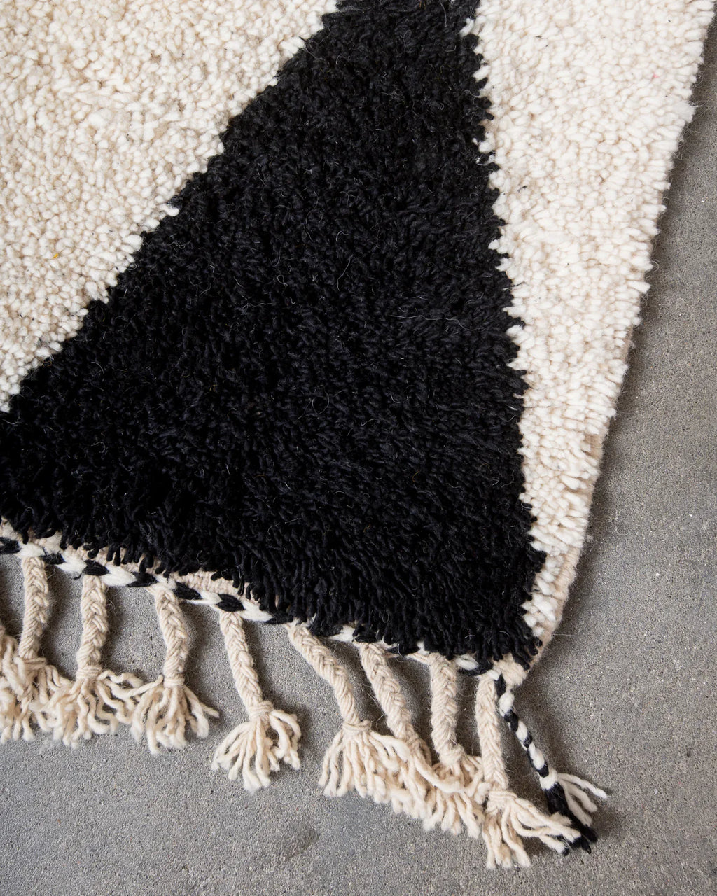 Damir - Black, Cream & Turmeric Rug