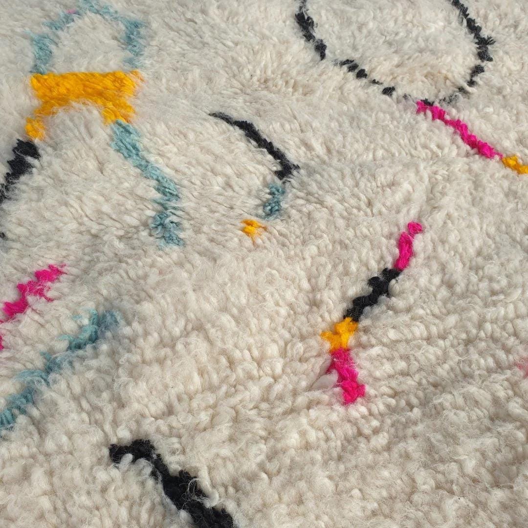 Handmade Beni Ourain Rug: Moroccan Wool Carpet, Berber Design