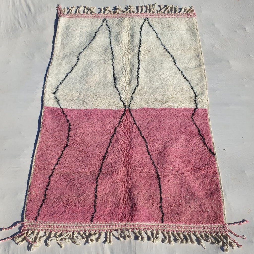 Handmade Wool Berber Rug: Moroccan Shag Style