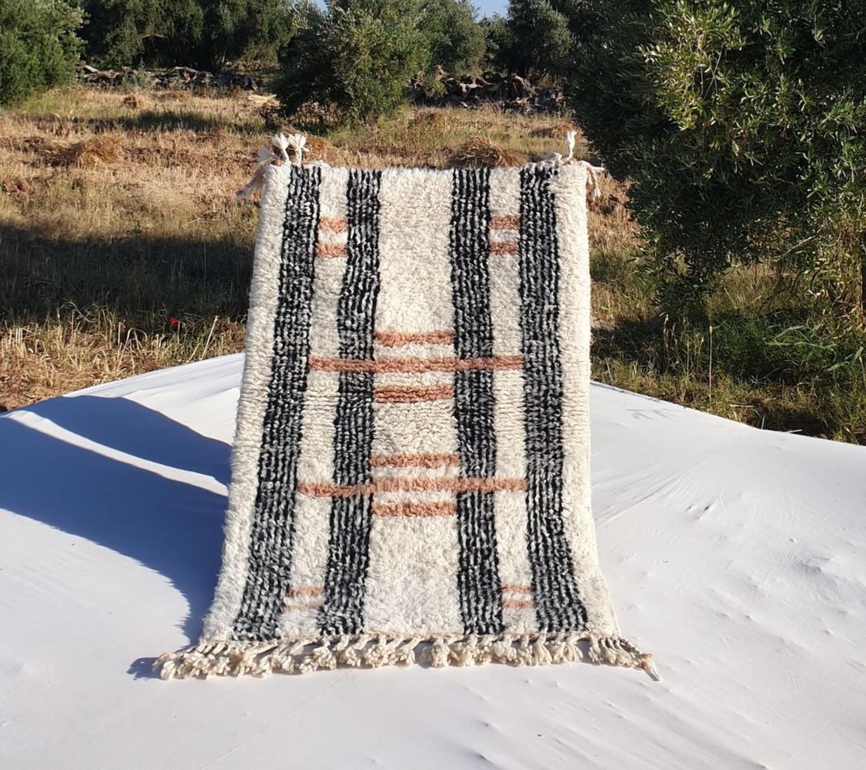Handmade Beni Ourain Wool Rug: Neutral Berber Tribal Design