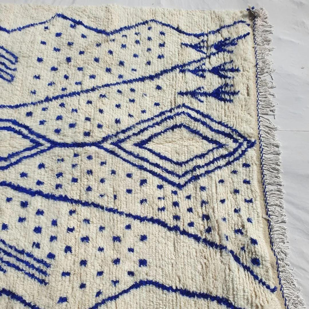 Handmade Wool Berber Rug: Moroccan Beni Ourain Shag Rug