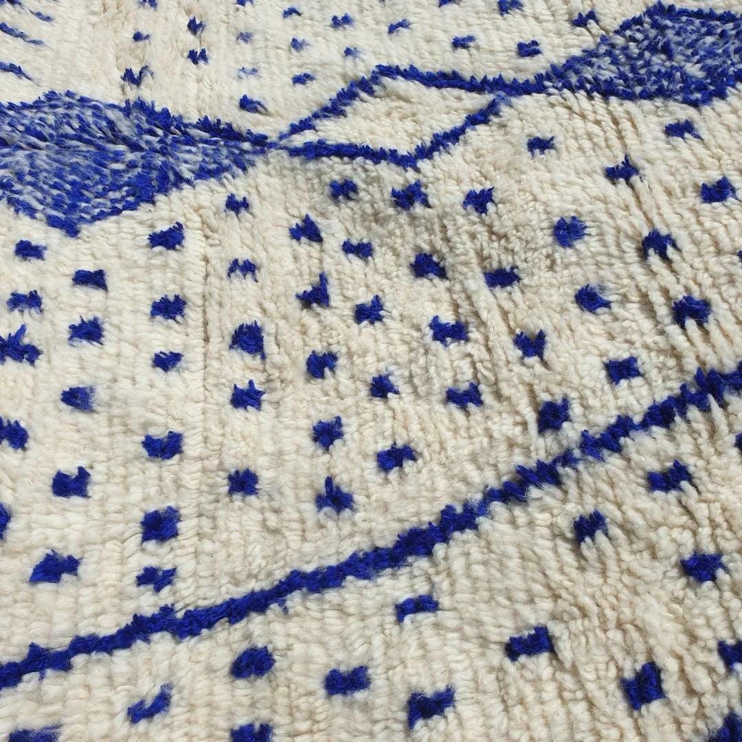 Handmade Wool Berber Rug: Moroccan Beni Ourain Shag Rug