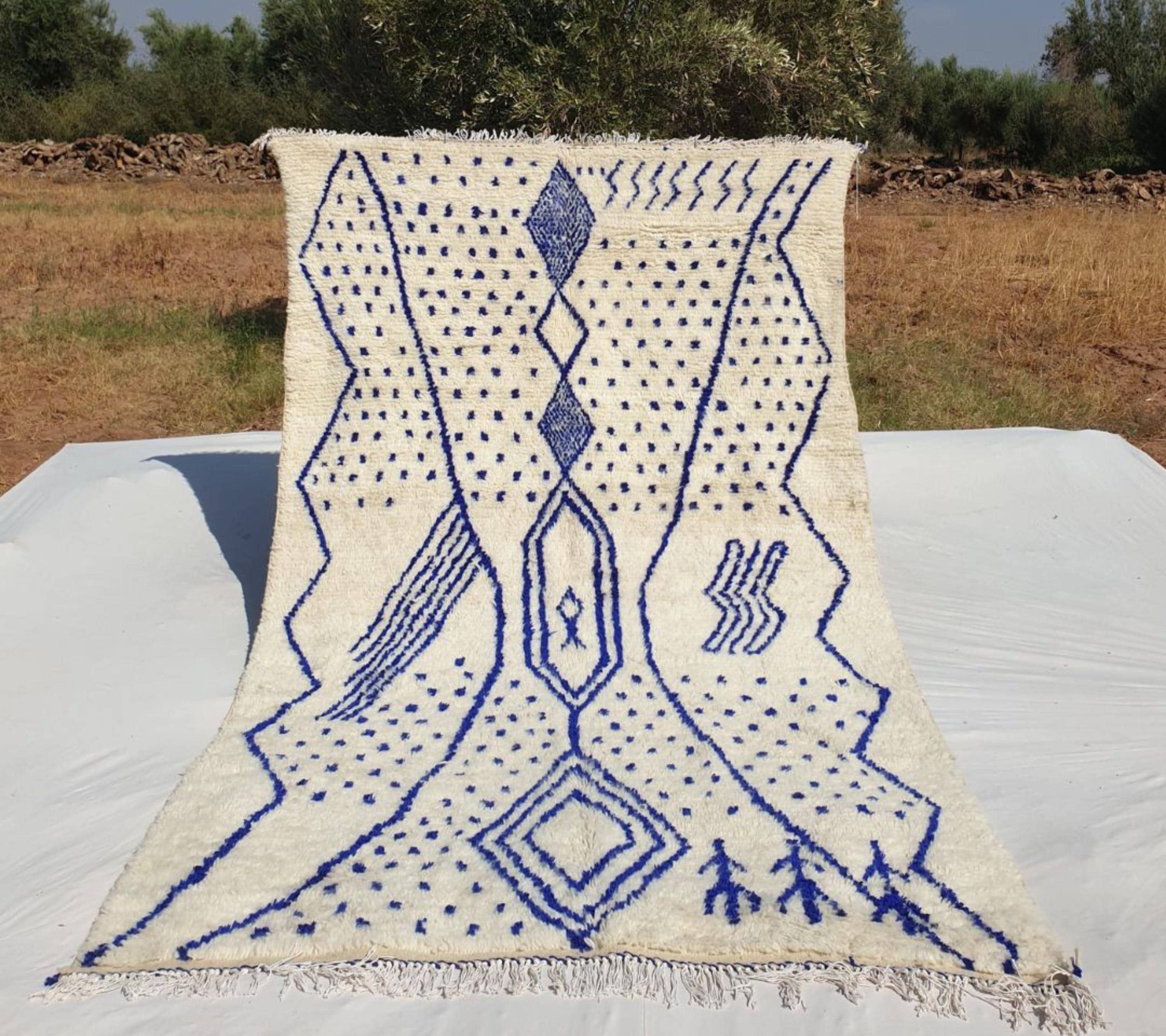 Handmade Wool Berber Rug: Moroccan Beni Ourain Shag Rug