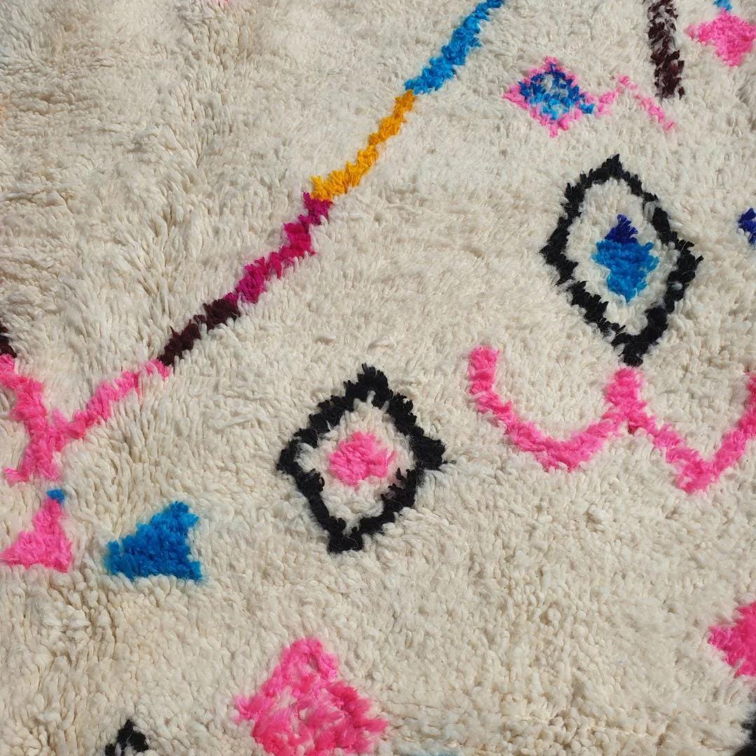 Handmade Wool Moroccan Rug: Beni Ourain Style Shag Carpet