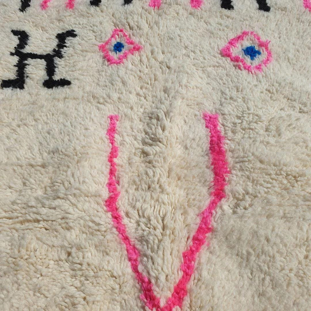 Handmade Wool Moroccan Rug: Beni Ourain Style Shag Carpet