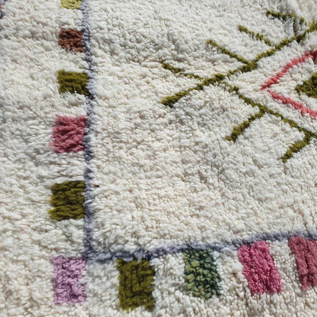 Hand-Knotted Moroccan Berber Rug: Beni Ourain Wool Carpet