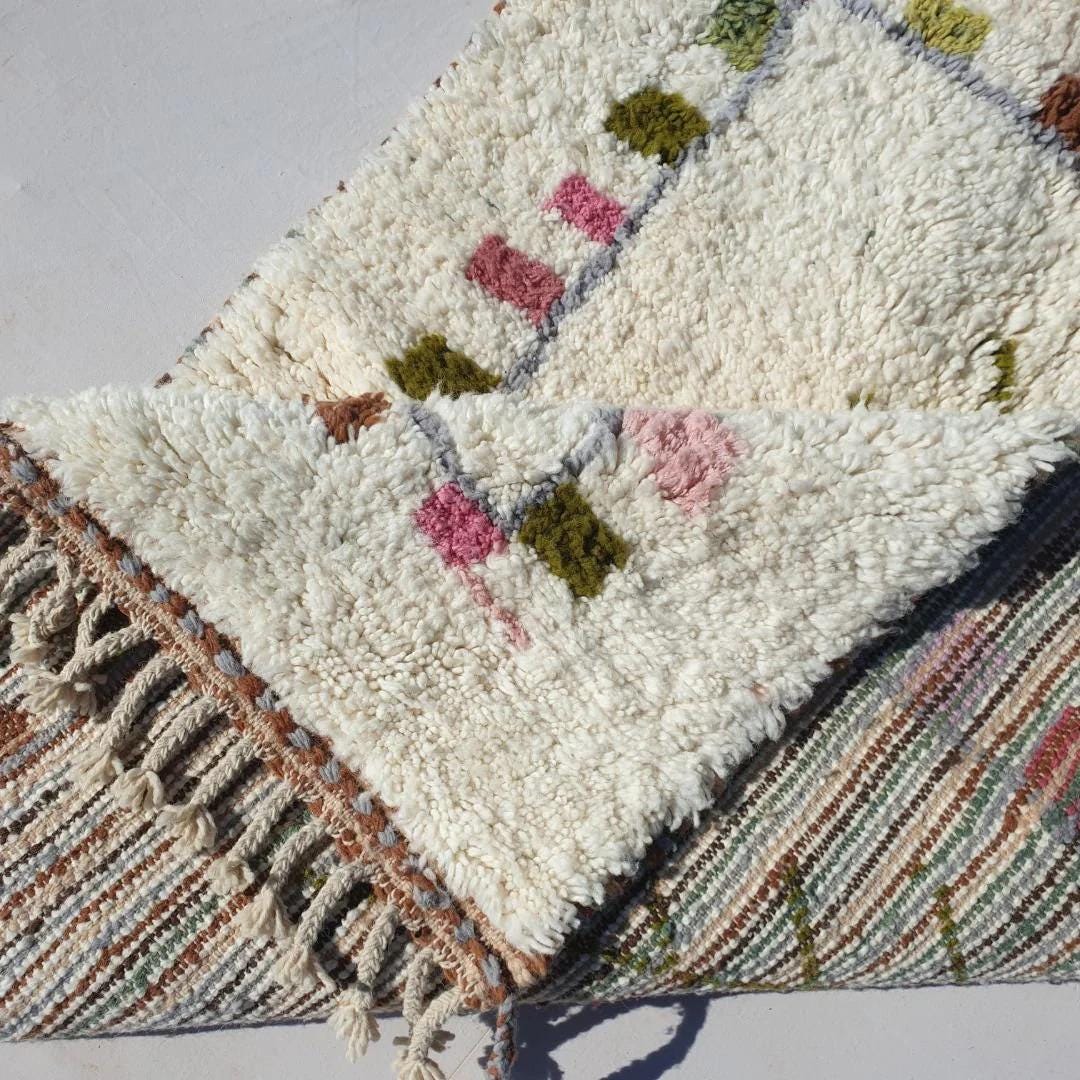 Hand-Knotted Moroccan Berber Rug: Beni Ourain Wool Carpet