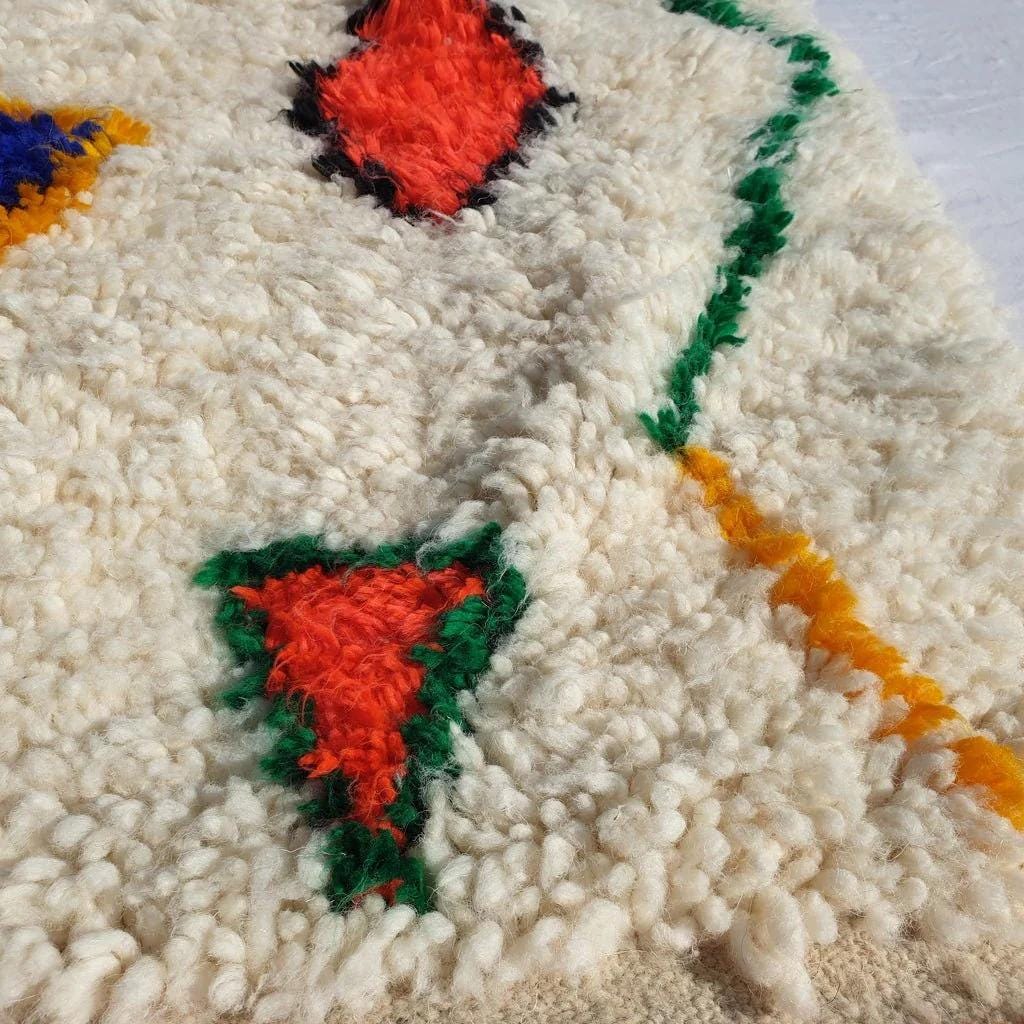 Handmade Beni Ourain Rug: Moroccan Shag Wool Carpet