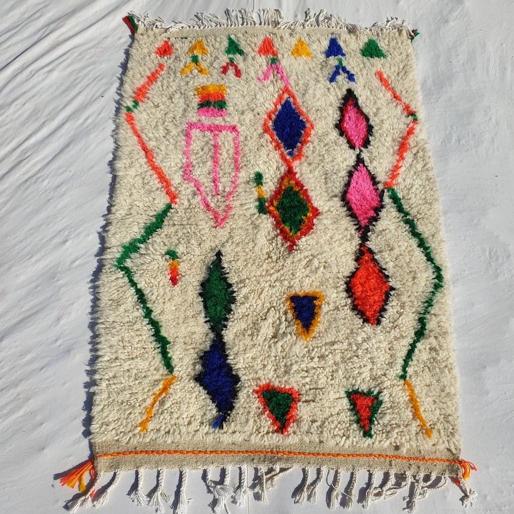 Handmade Beni Ourain Rug: Moroccan Shag Wool Carpet
