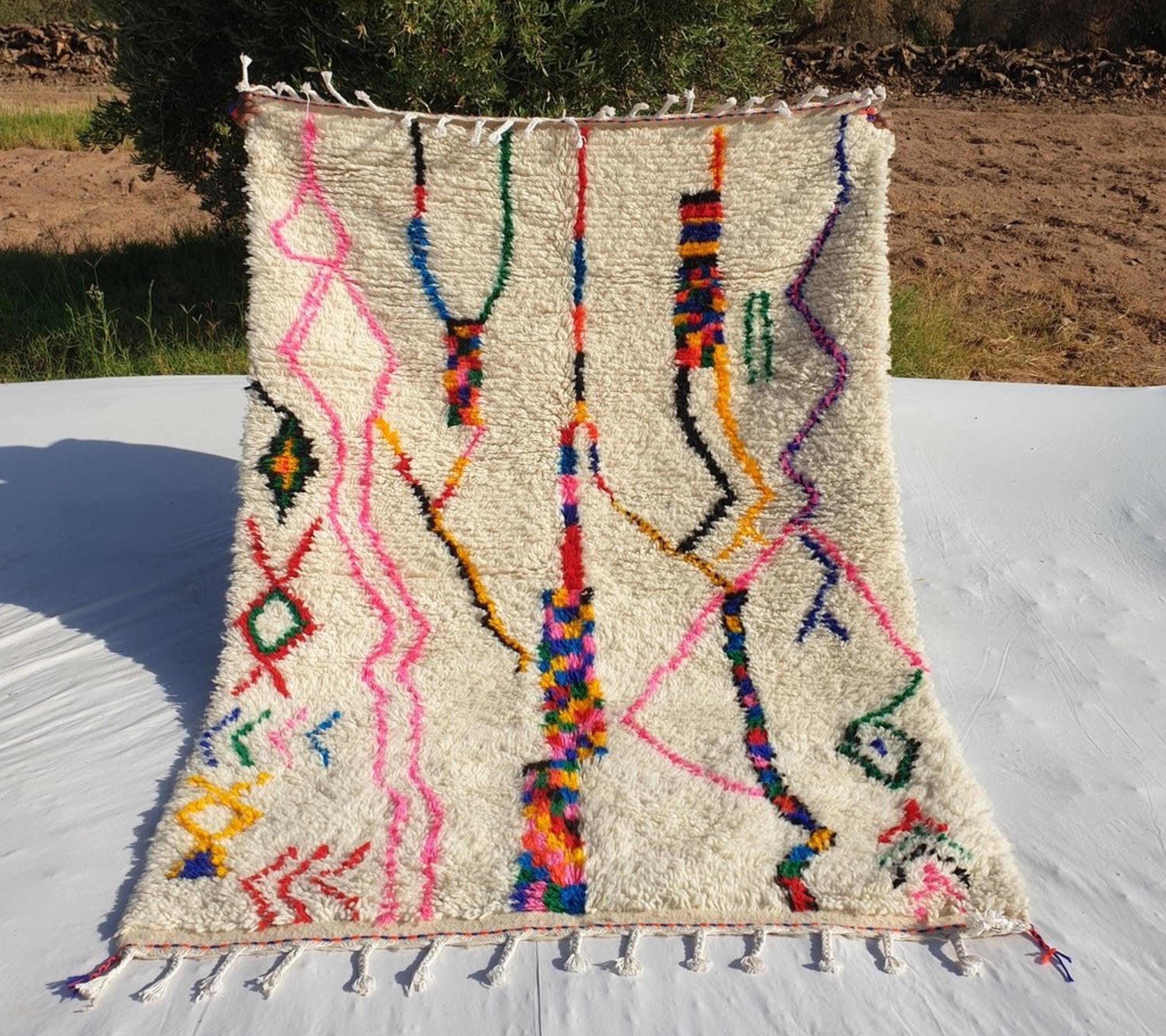 Handmade Beni Ourain Rug: Moroccan Shag Wool Area Rug