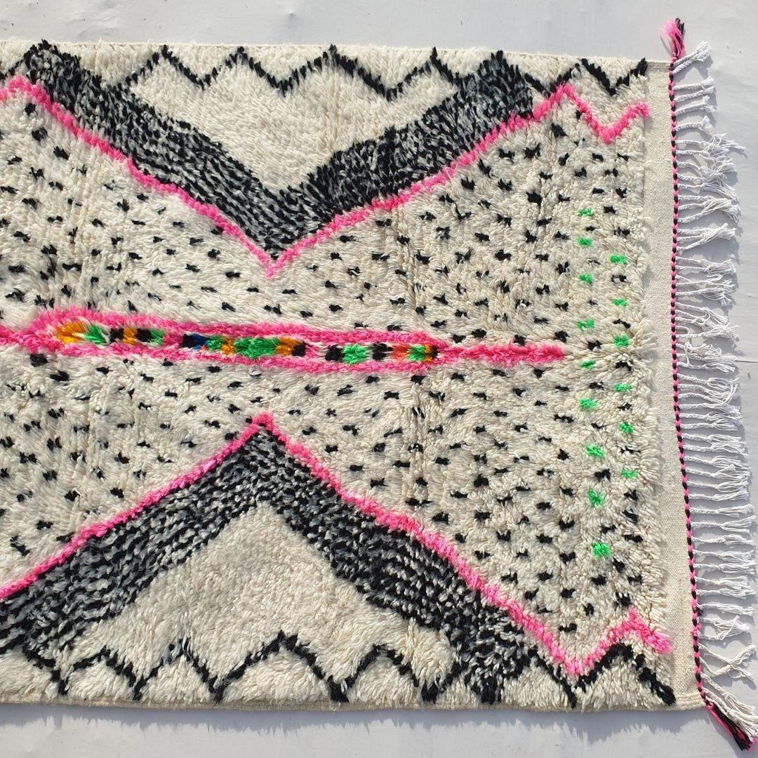 Handmade Beni Ourain Rug: Genuine Lamb Wool Moroccan Berber Carpet