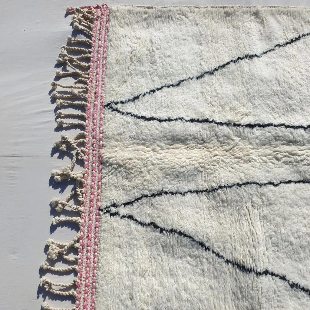 Handmade Wool Berber Rug: Moroccan Shag Style