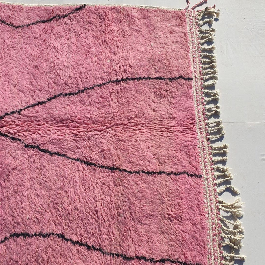 Handmade Wool Berber Rug: Moroccan Shag Style