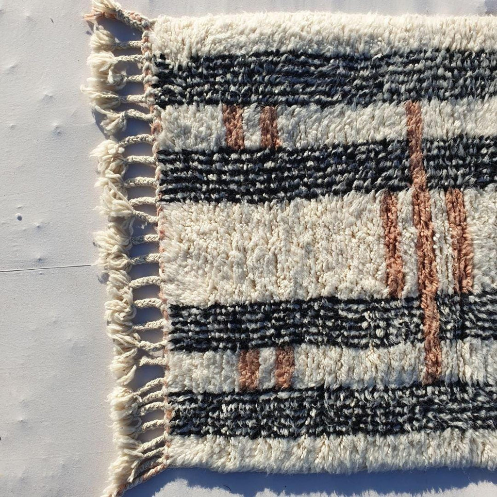 Handmade Beni Ourain Wool Rug: Neutral Berber Tribal Design