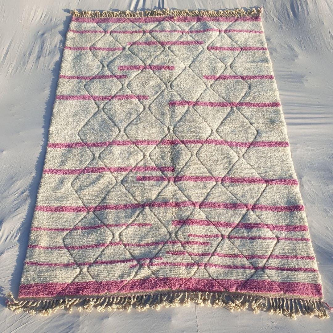 Mariam, White and Pink Moroccan Rug
