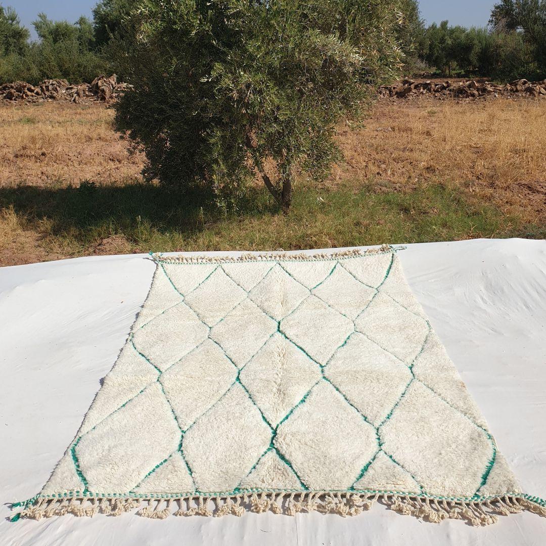 KHadija Hand-Knotted Green & White Moroccan Carpet