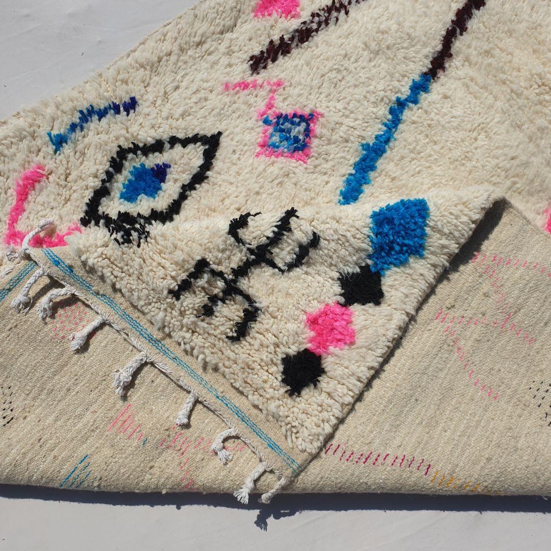 Handmade Wool Moroccan Rug: Beni Ourain Style Shag Carpet