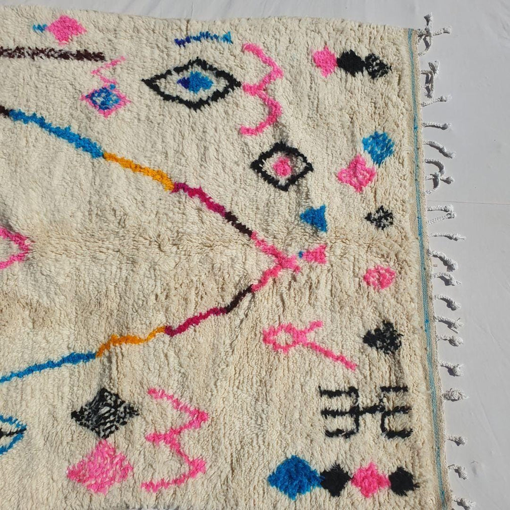 Handmade Wool Moroccan Rug: Beni Ourain Style Shag Carpet