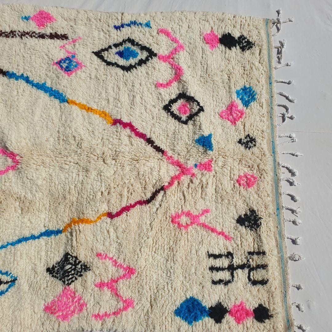 Handmade Wool Moroccan Rug: Beni Ourain Style Shag Carpet