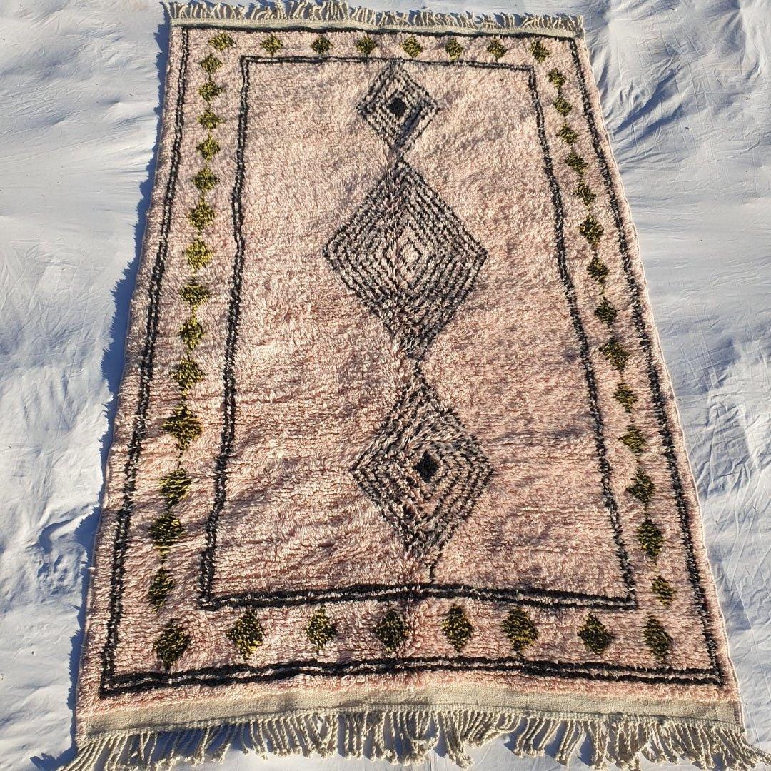 Handmade Beni Ourain Wool Rug: Peach Moroccan Shag Carpet