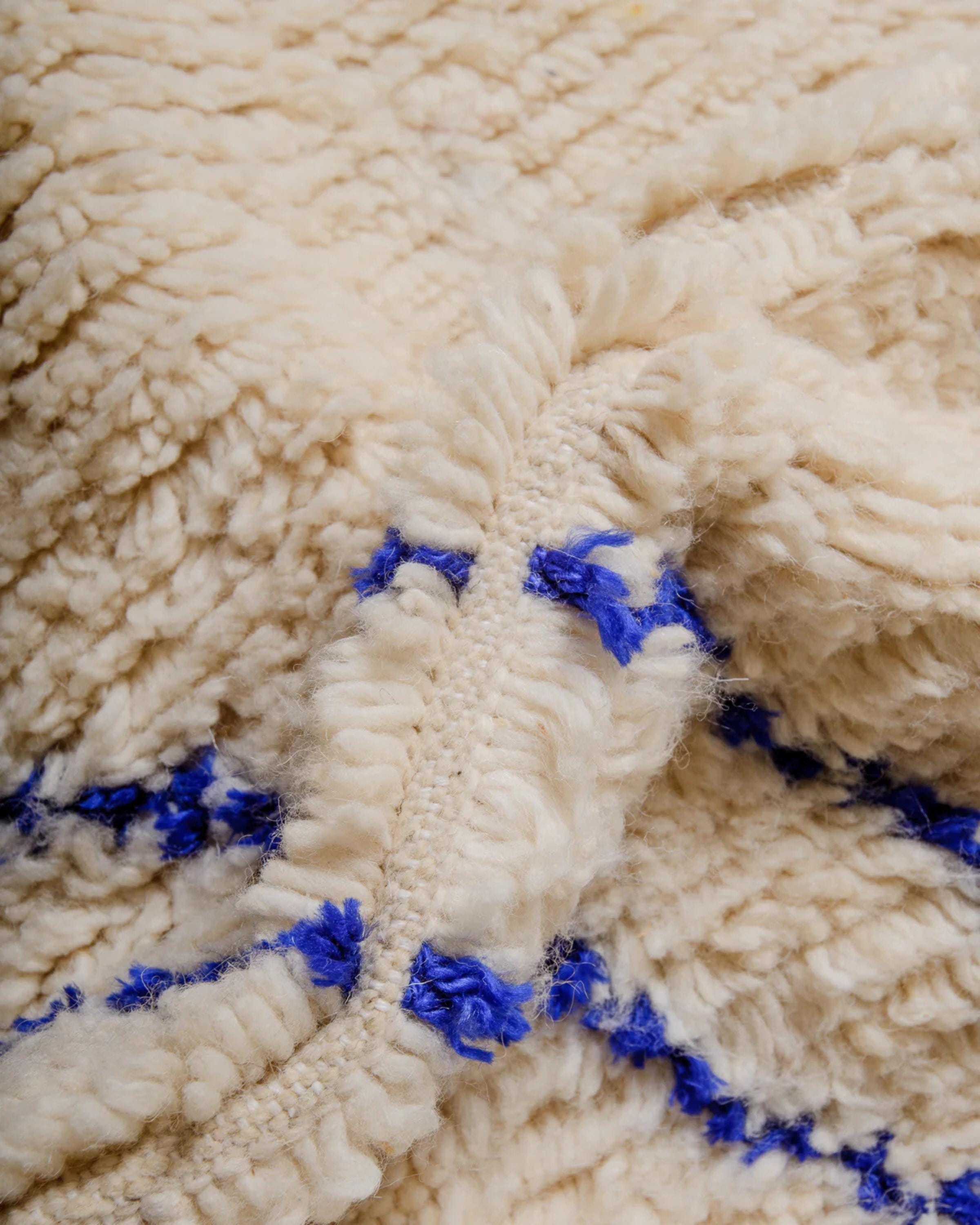 Handwoven Moroccan Shag Rug: Plush Bohemian Living Room Decor