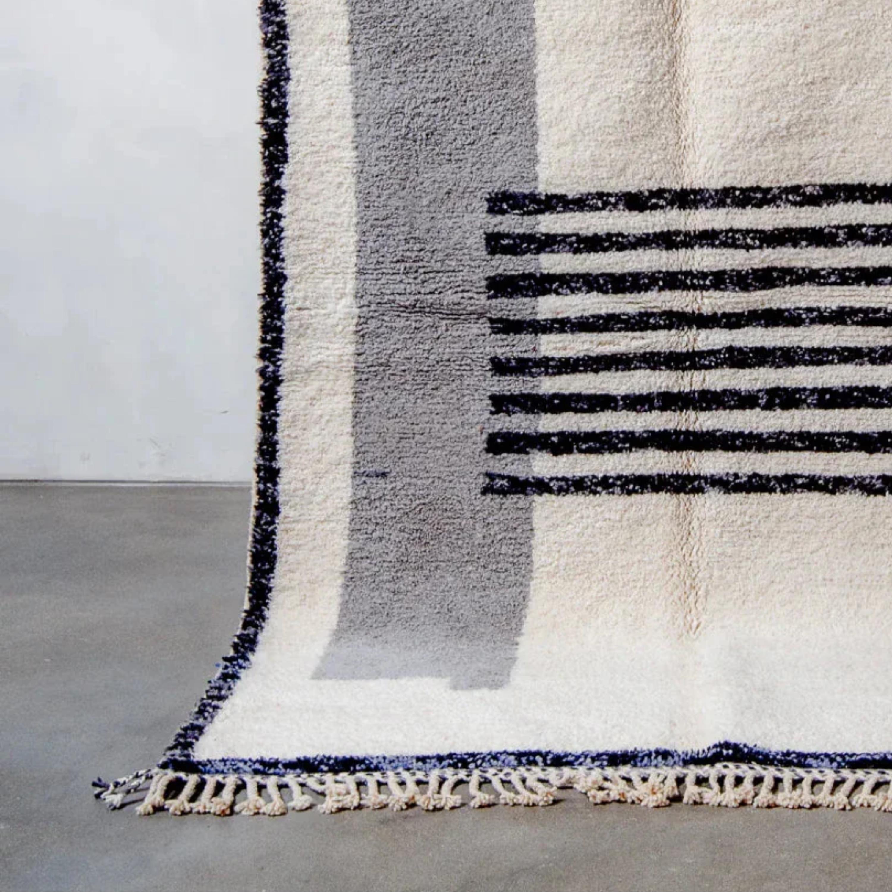 Handmade Beni Ourain Moroccan Rug: Neutral Wool Berber Carpet