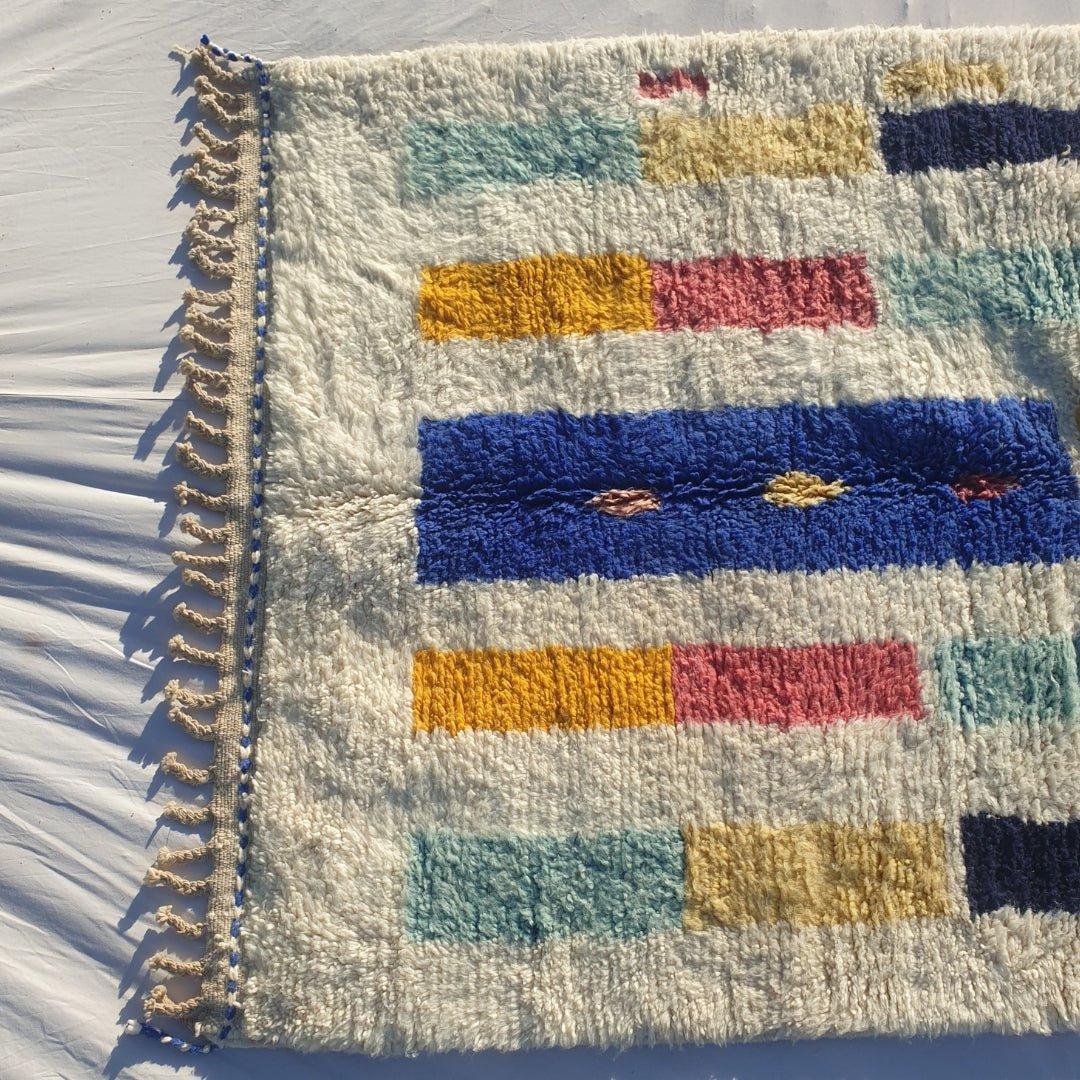 Handmade Beni Ourain Rug: Shaggy White Moroccan Wool Carpet