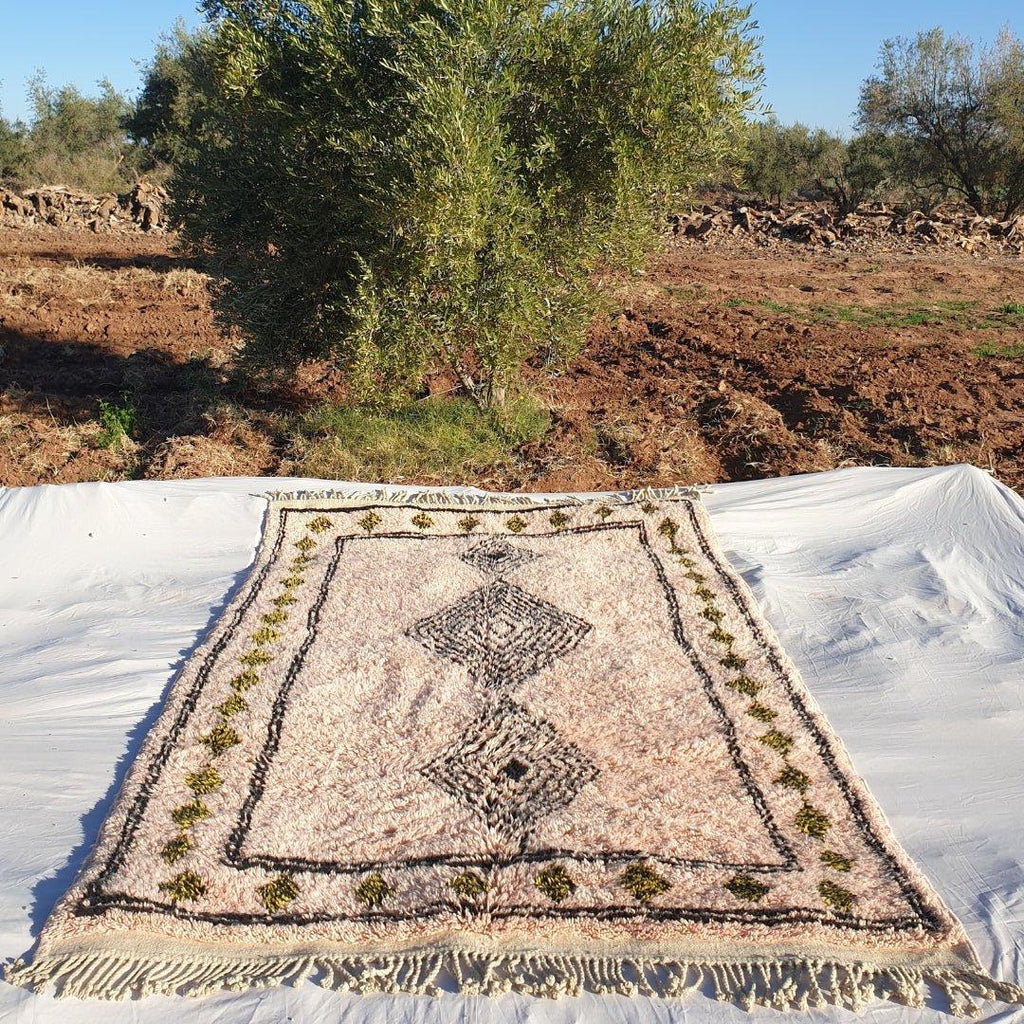 Handmade Beni Ourain Wool Rug: Peach Moroccan Shag Carpet