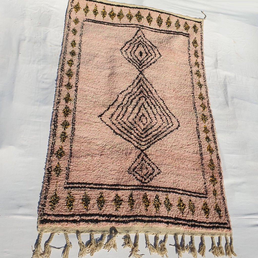 Handmade Beni Ourain Moroccan Rug: Peach Shaggy Wool Carpet