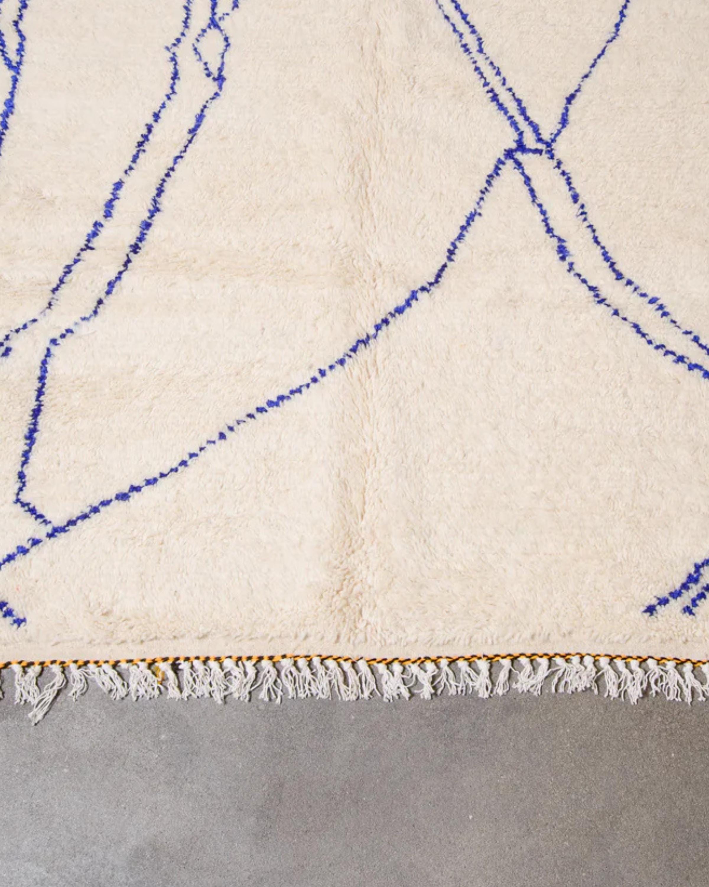 Handwoven Moroccan Shag Rug: Plush Bohemian Living Room Decor