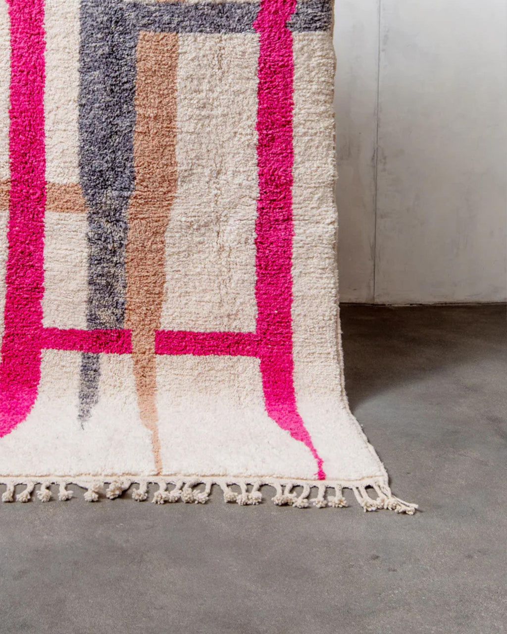 Handmade Wool Berber Rug: Custom Moroccan Azilal Rug