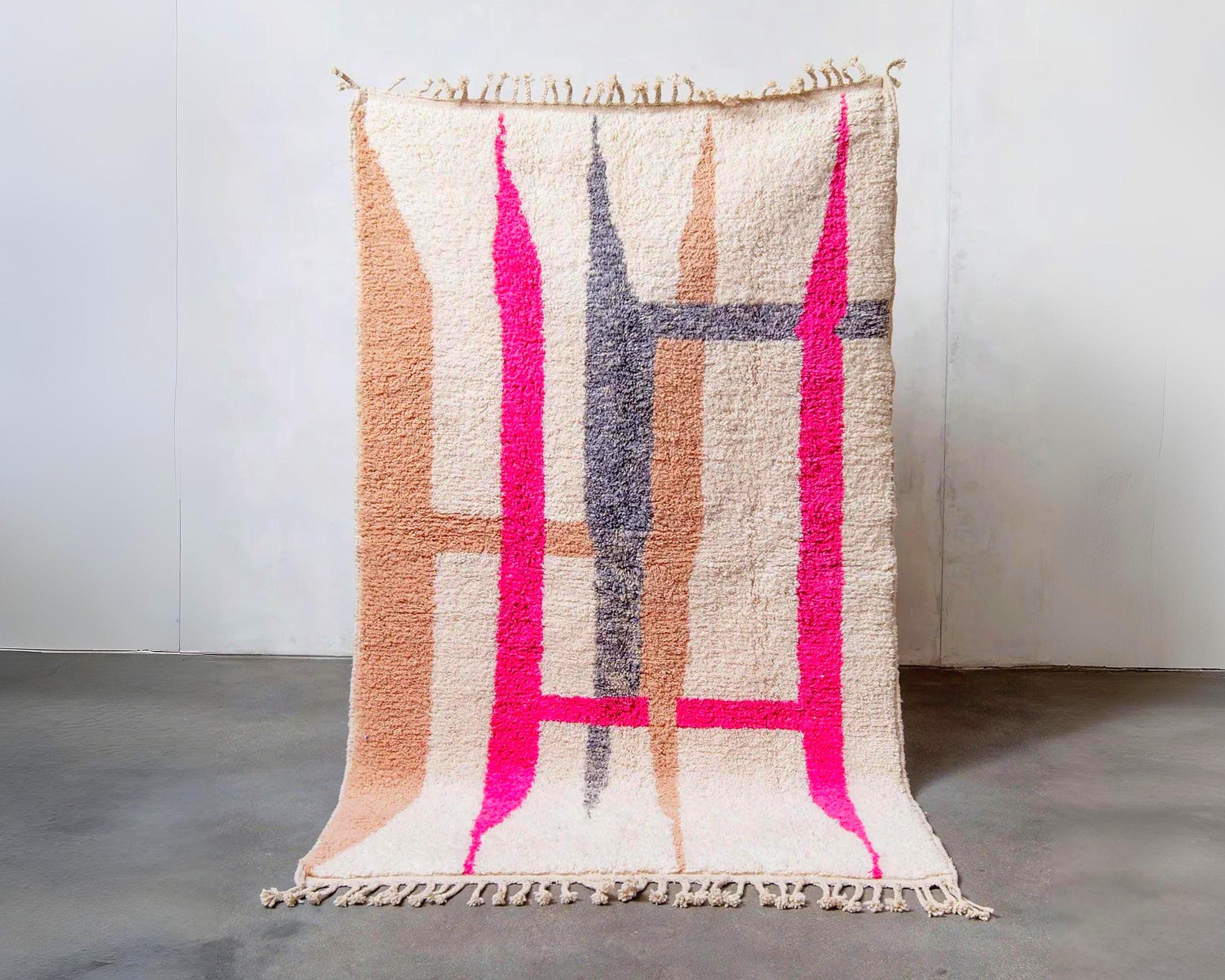 Handmade Wool Berber Rug: Custom Moroccan Azilal Rug