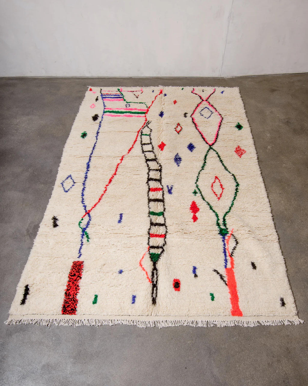 Handmade White and Pink Berber Rug: Moroccan Wool Boujaad Carpet