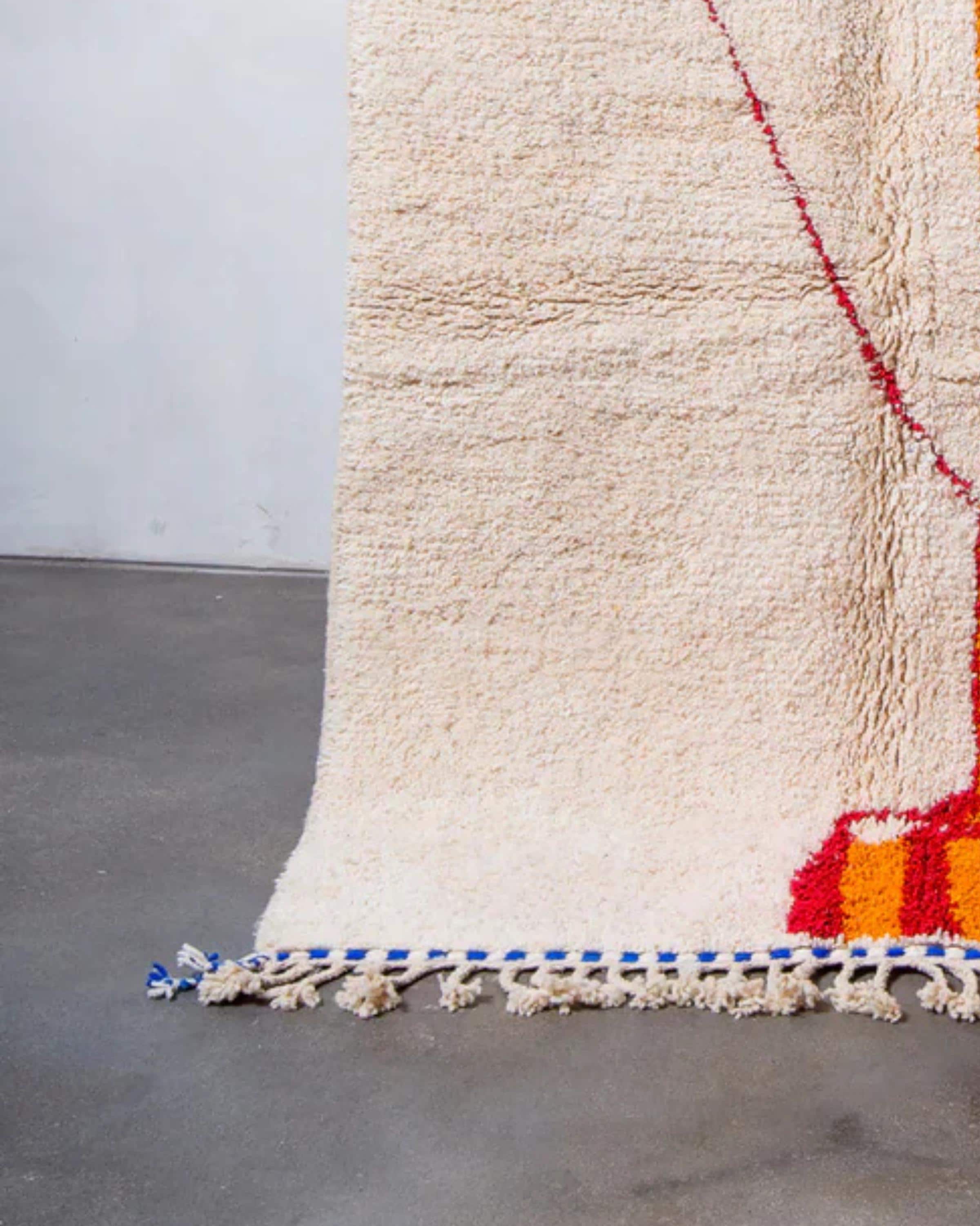 Handwoven Argyle Berber Rug: Cream Wool Moroccan Carpet