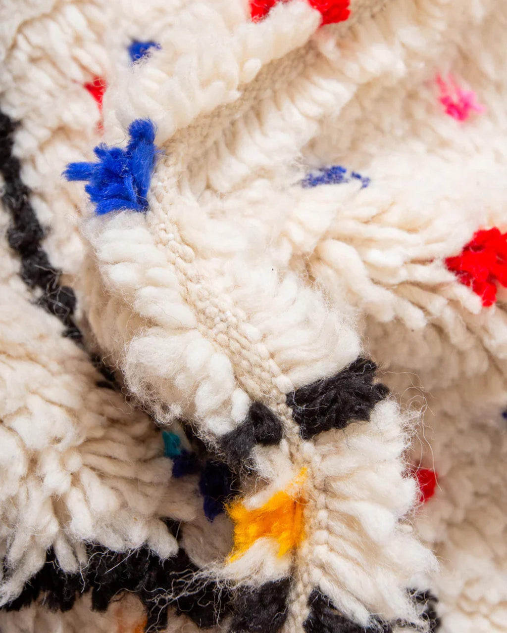 Handwoven Azilal Argyle Rug: Moroccan Sheepskin & Jute Extra Large Carpet