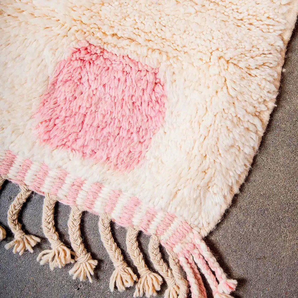 Handmade Pink Moroccan Kilim Rug: Berber Wool Rug