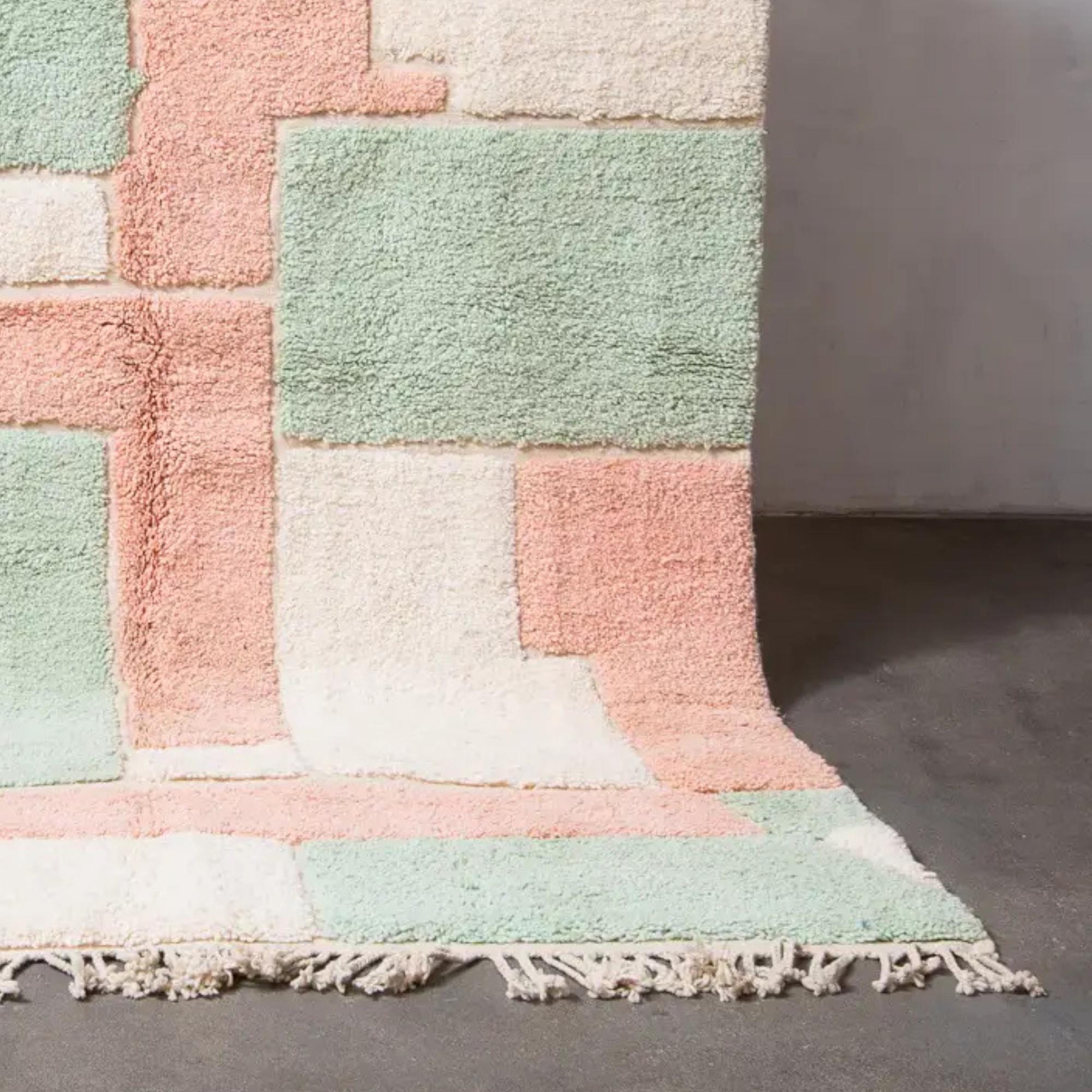 Handmade Beni Ourain Wool Rug (8x10): Green & Pink Berber Shag