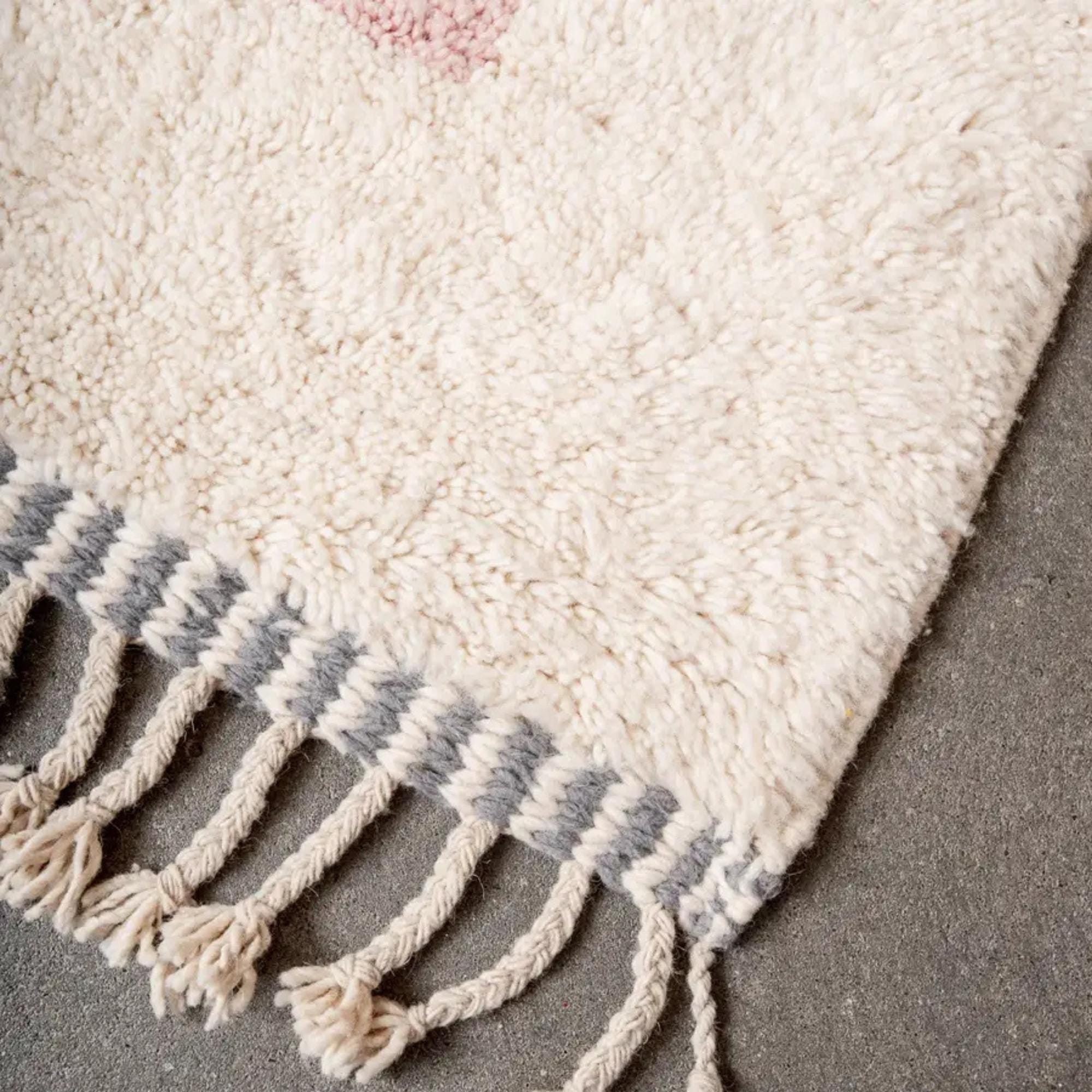 Handmade Green Wool Moroccan Rug: Berber Design, Custom 10x14