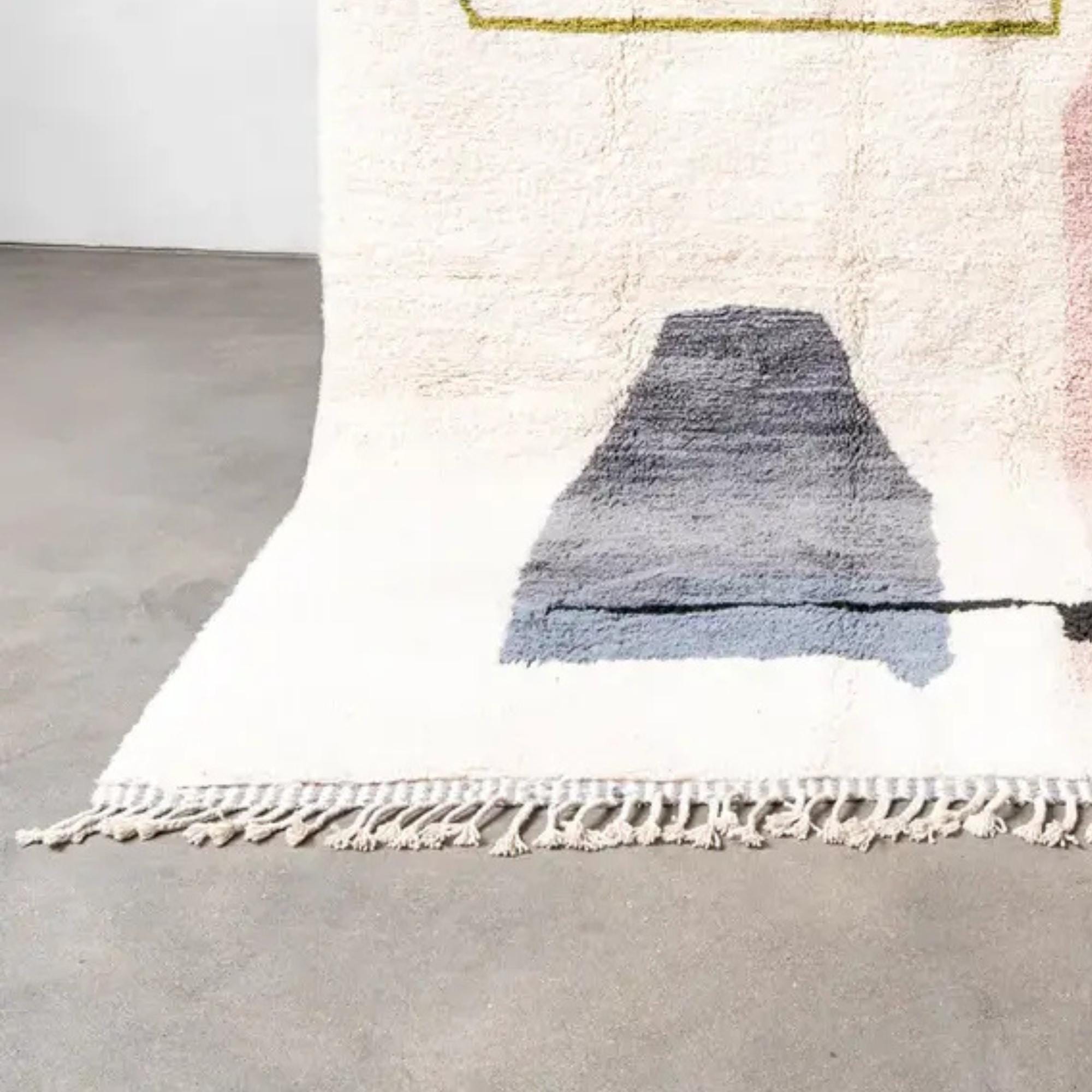 Handmade Green Wool Moroccan Rug: Berber Design, Custom 10x14