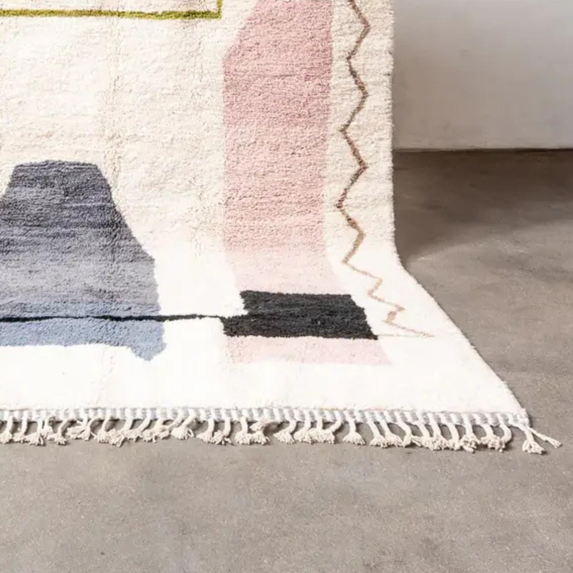 Handmade Green Wool Moroccan Rug: Berber Design, Custom 10x14