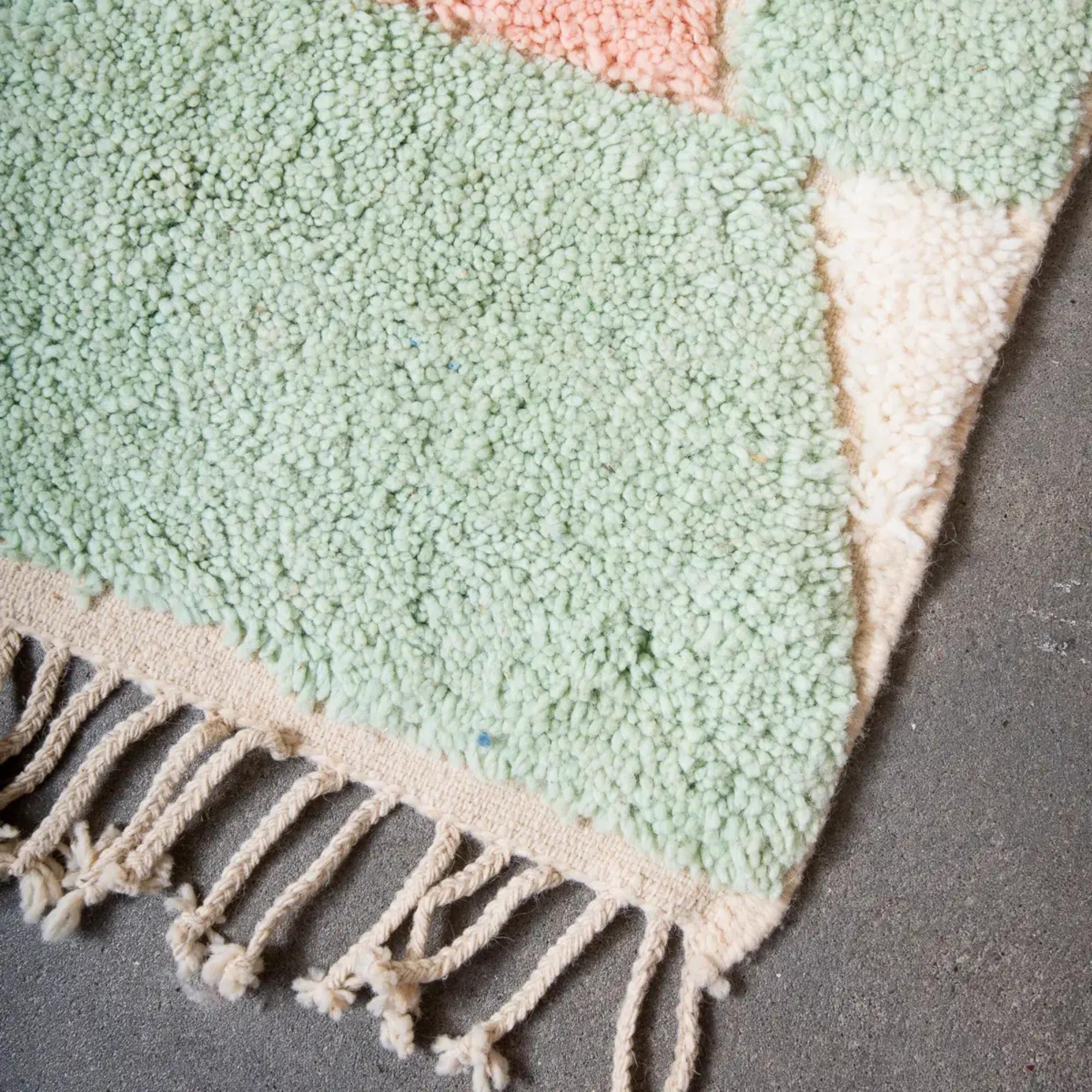 Handmade Beni Ourain Wool Rug (8x10): Green & Pink Berber Shag