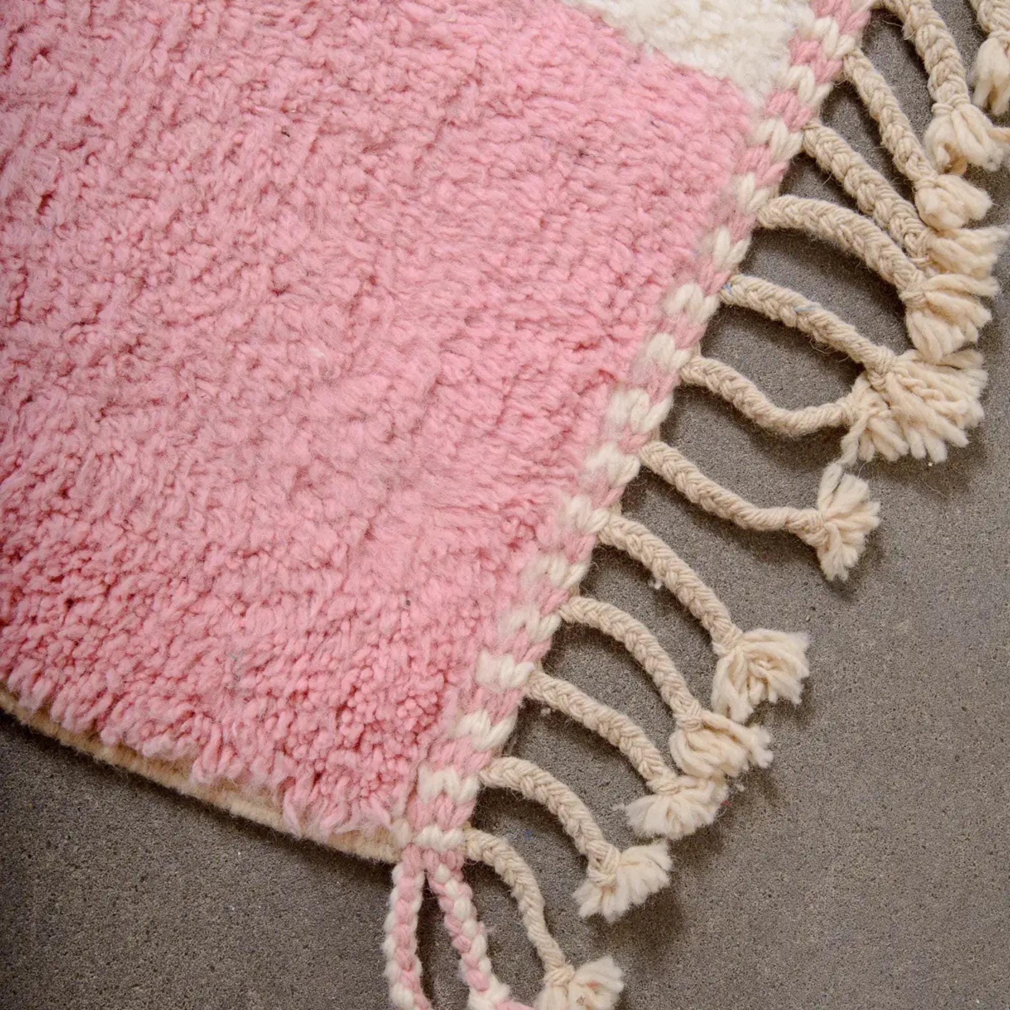 Handmade Pink Argyle Moroccan Rug: Berber Wool Beni Ourain Carpet
