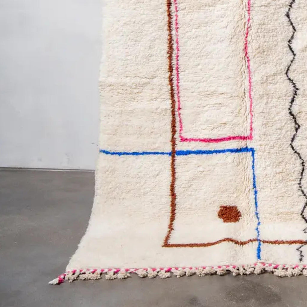 Handwoven Moroccan Wool Rug: Beni Ourain Style, US Import Duty Free