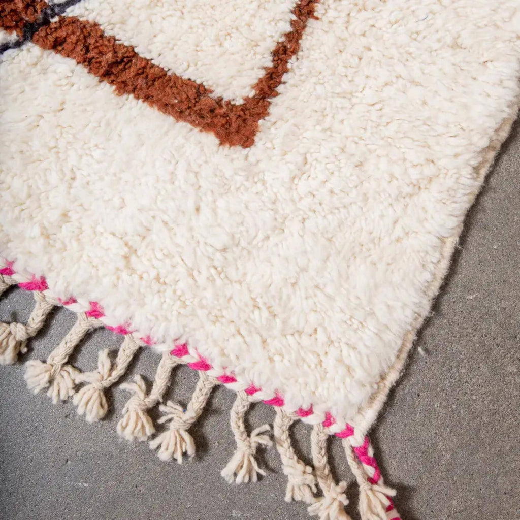 Handwoven Moroccan Wool Rug: Beni Ourain Style, US Import Duty Free