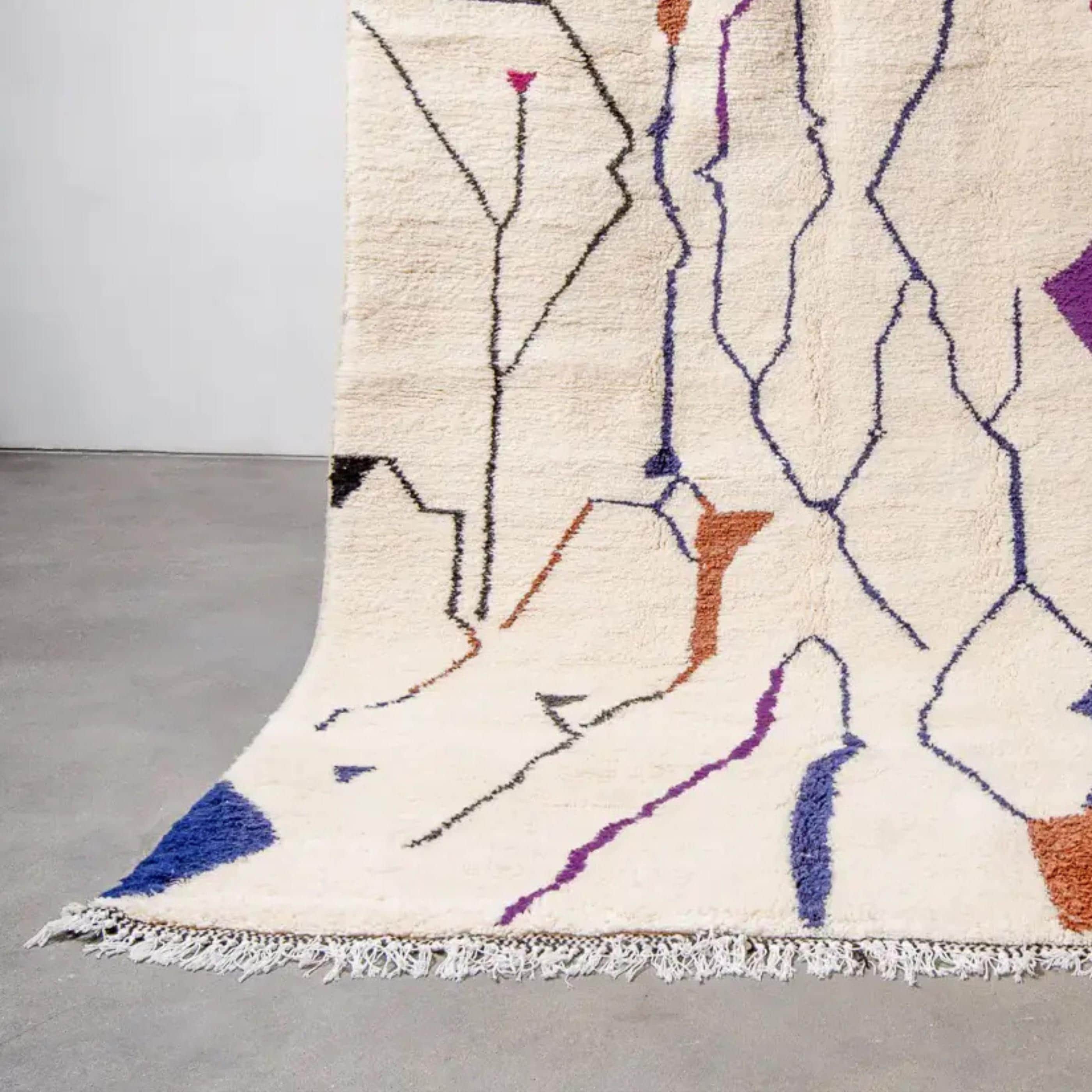 Handmade Beni ourain Moroccan Rug: Creamy Wool Moroccan Style