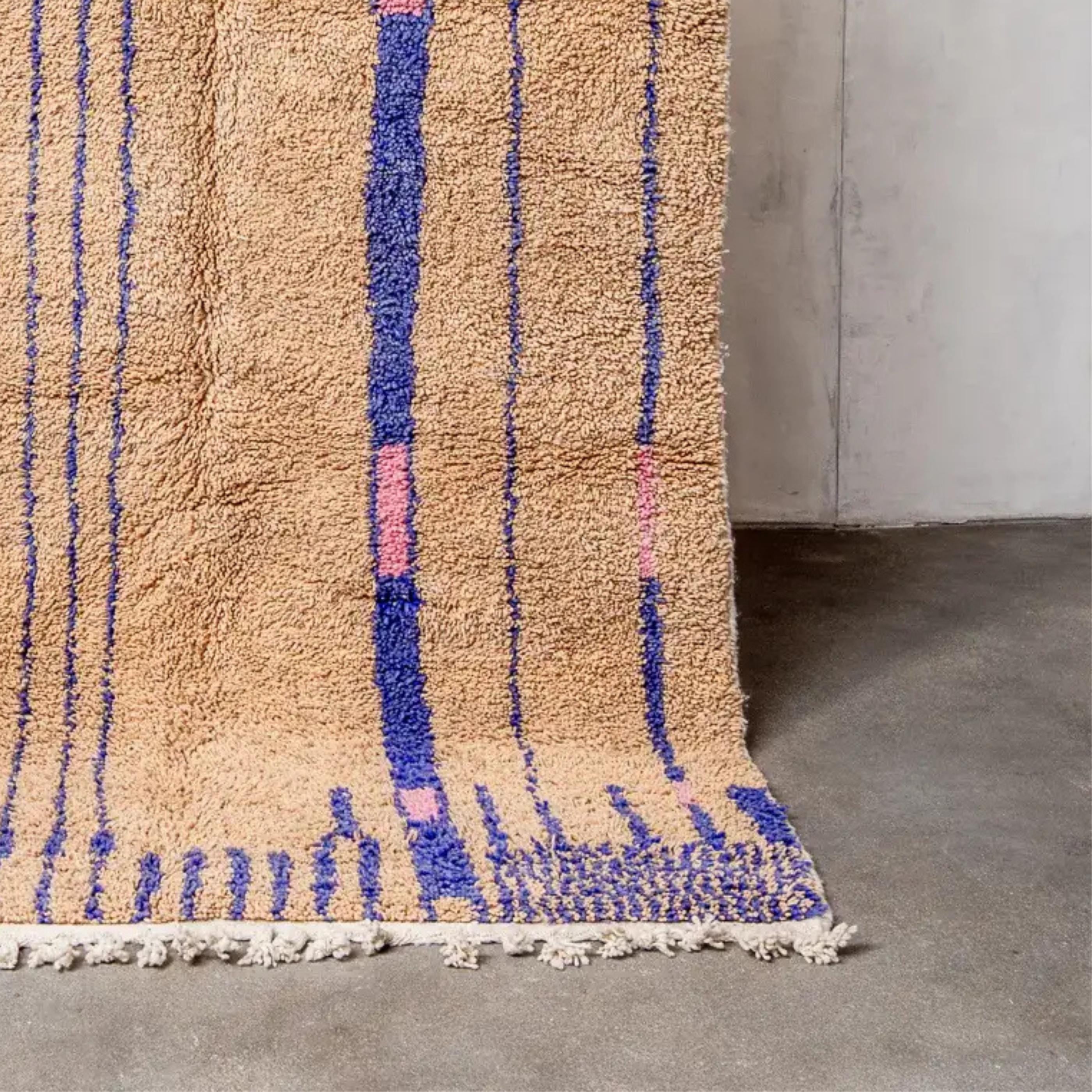 Handmade brown Moroccan Rug: Berber kilim Wool Rug