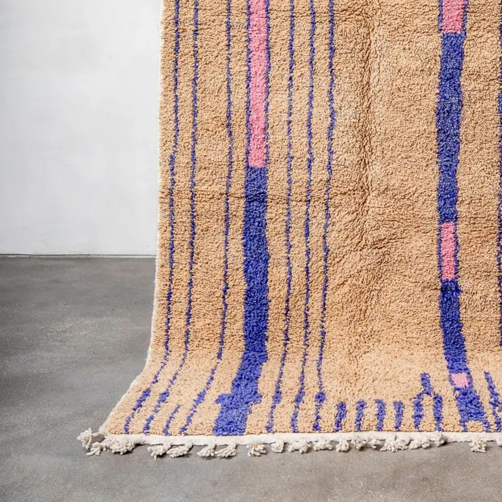 Handmade brown Moroccan Rug: Berber kilim Wool Rug